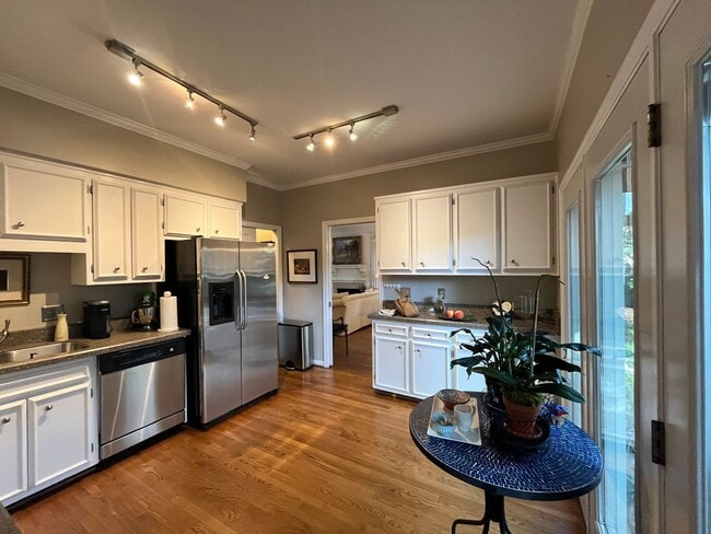 Photo - 2 Bedroom/ 2.5 Bath Townhome with 1 Car Ga...