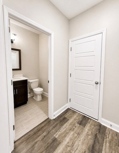 Photo - 451 Kinslow Ct