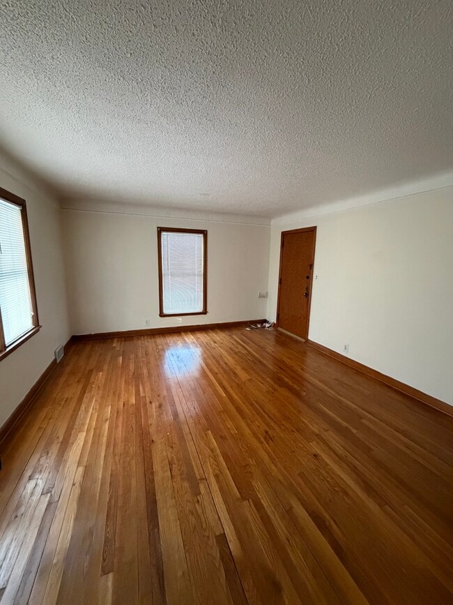 Photo - 4304 Cedar Ave S