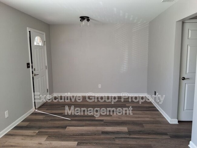 Photo - 200 Adena Loop