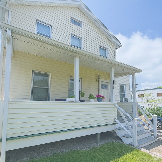 Building Photo - 8 Armonk St Unit 2 Rental