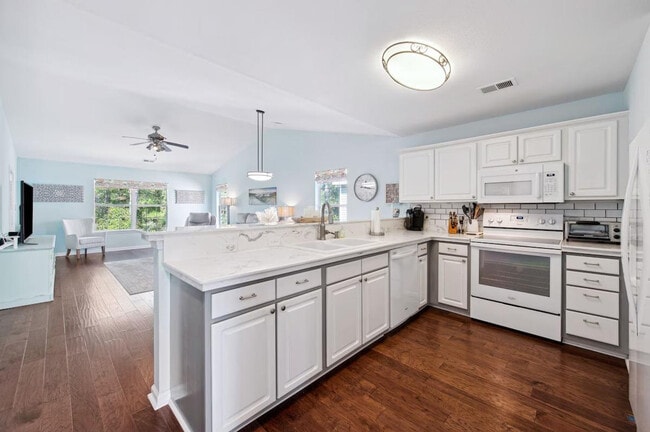 Photo - 1071 Blue Stem Dr Unit ID1253409P