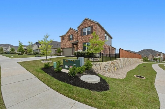 Photo - 6700 Cliff Rose Dr