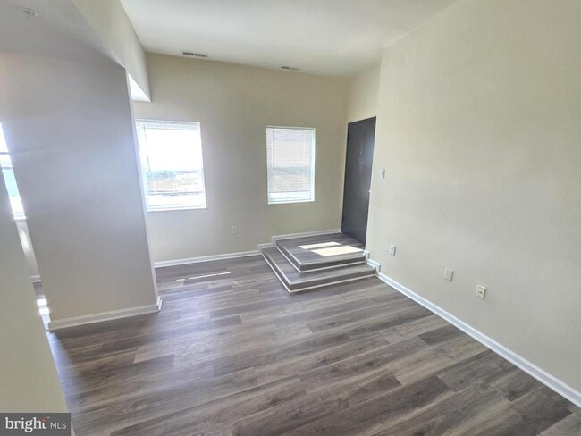 Photo - 317 East St Unidad 112