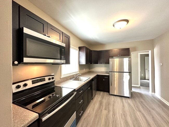 Photo - AVAILABLE JUNE - 5 Bed, 2 Bath Newly Renovated Home