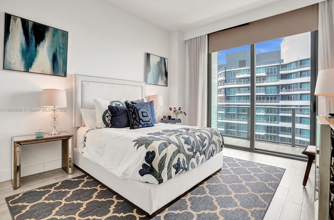 1300 S Miami Ave Unit ph5110