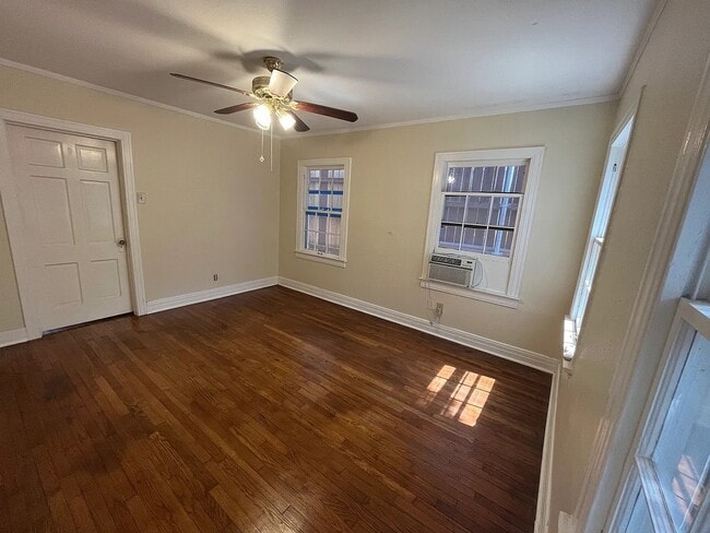 Photo - 5110 Manett St