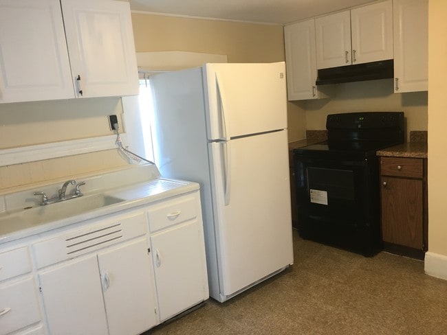 Photo - 74 Berkshire St Unit 2