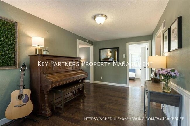 Photo - 1309 Linden Rd