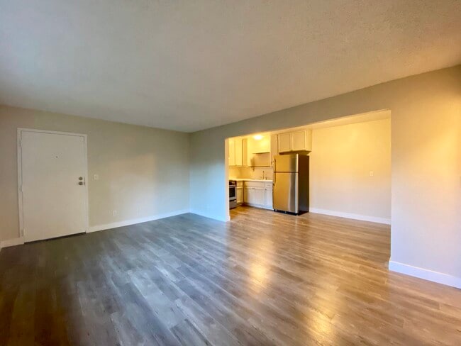 Photo - The Carlton Apartments