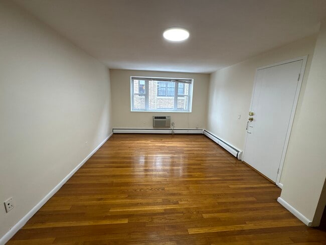 Photo - 111 Babcock St Unit 28