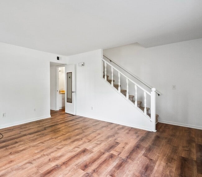 321 Lennon Dr Unit 321 Lennon drive