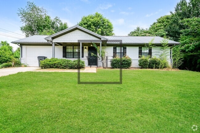 Building Photo - 125 Grove Creek Dr Rental