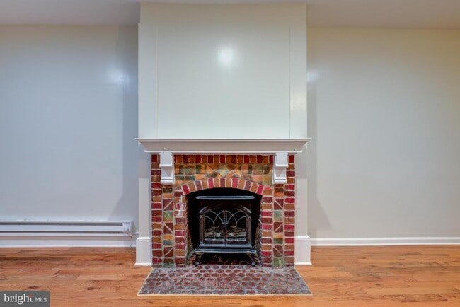 Photo - 4924 Chestnut St