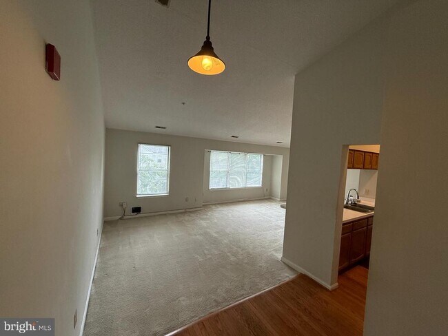 Photo - 2600 Camelback Ln Unit 9