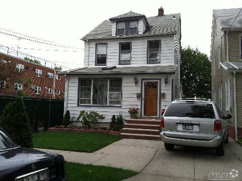 Building Photo - 8934 Lyman St Unit 2FL Rental