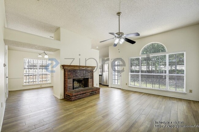 Photo - 1206 Hyde Park Dr