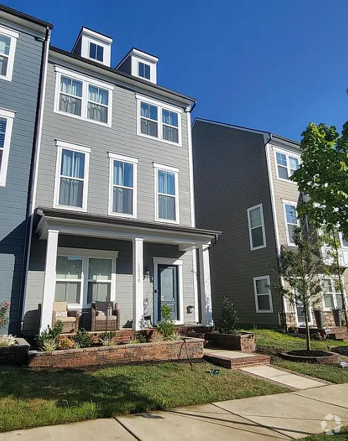 Building Photo - 1614 Grove Chestnut Rd Rental