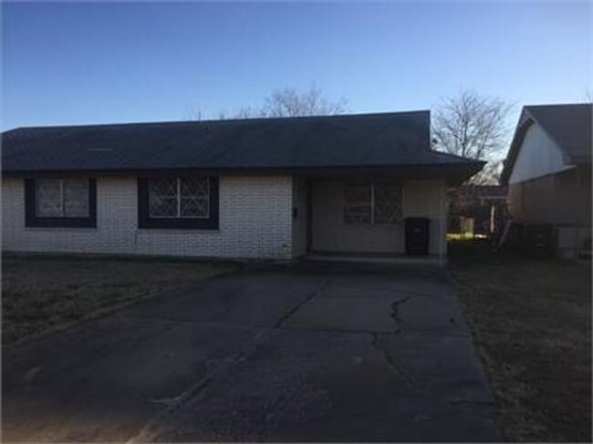 Photo - Beautiful duplex in Moore for rent!