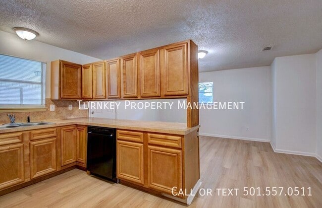 Photo - 2509 Vancouver Dr