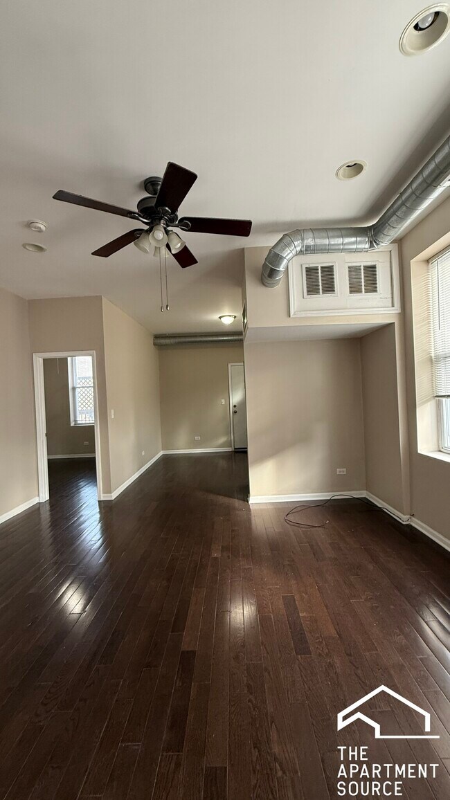 Photo - 1919 S Racine Ave Unit 2R