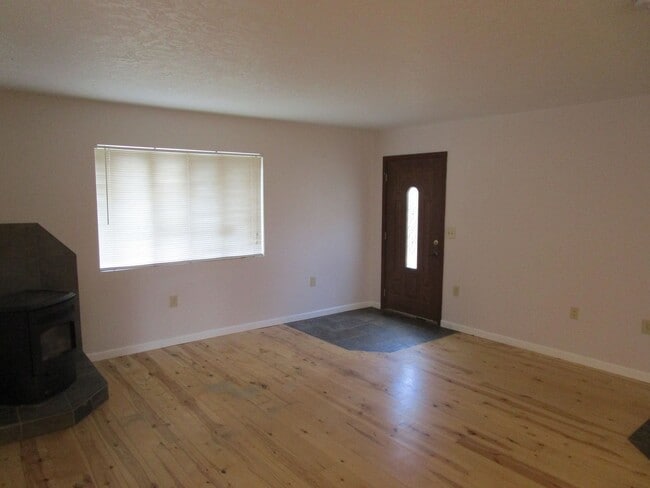 Photo - House on Lower Side of Juniper Canyon with...