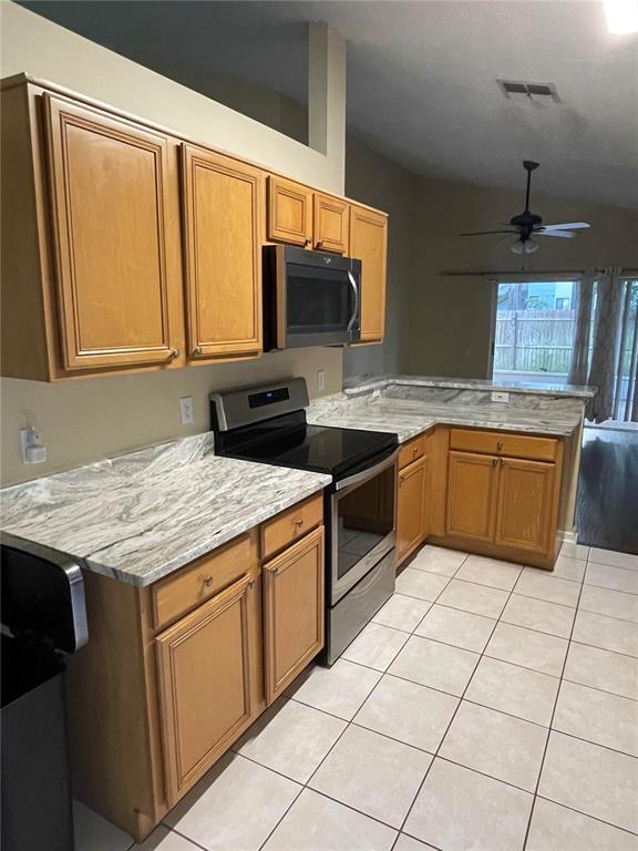 Photo - 119 N Weathersfield Ave