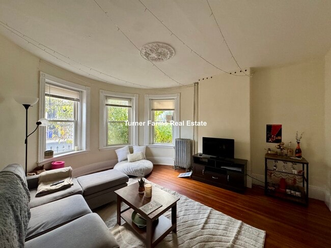 Photo - 96 Calumet St Unit 1