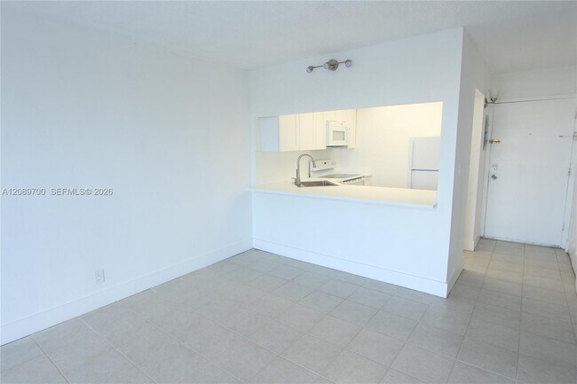 4550 NW 9th St Unit 808E