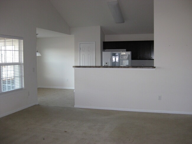 Building Photo - THE VILLAGES AT GODLEY STATION