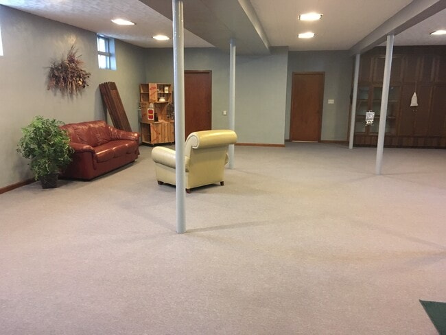 Photo - 204 3rd St Unidad Lower Level
