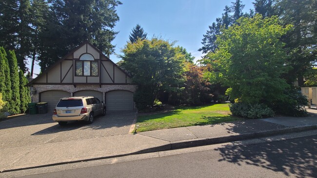 Front of Home - 13940 SW Secretariet Ln Rental