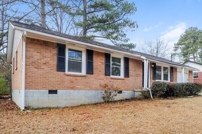8203 Sussex Dr