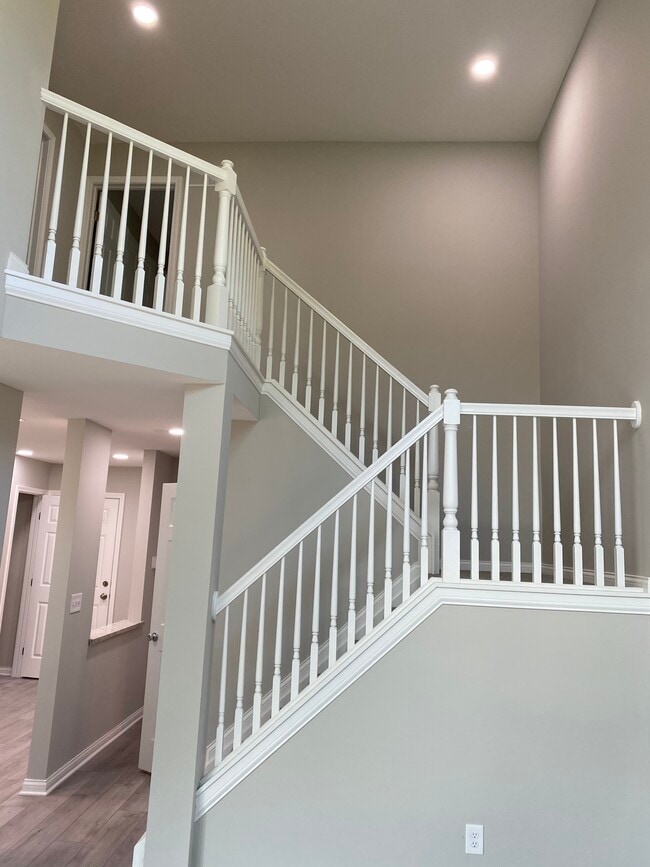 Photo - 557 Chadwood Dr