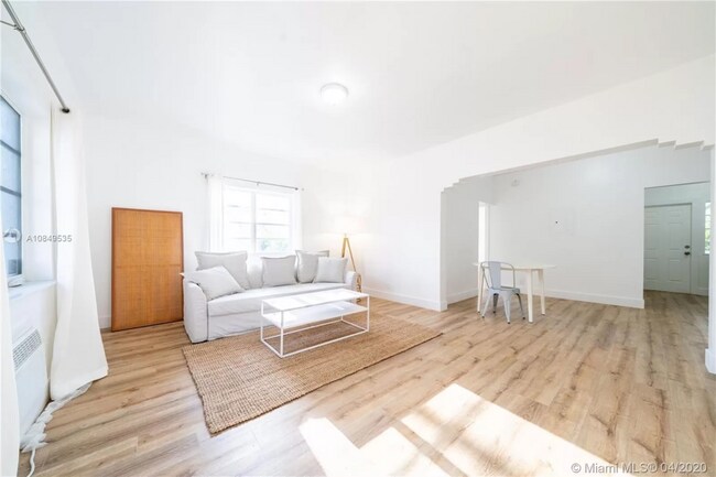 Photo - 245 79th St Unit 3