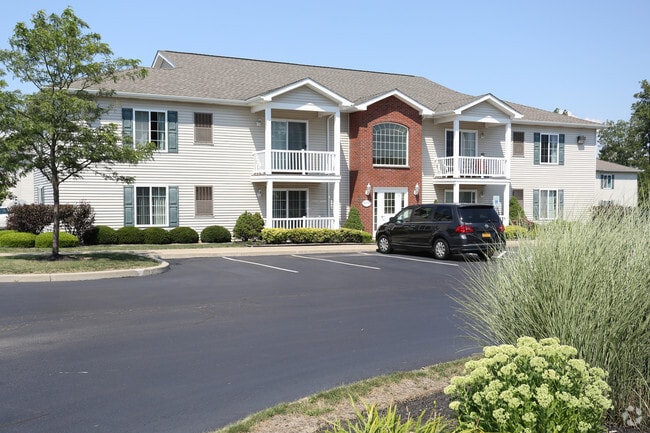 Fox Trace Apartments