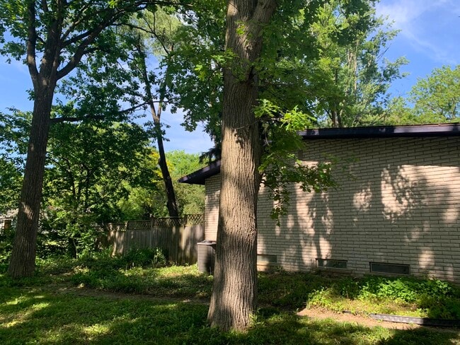 Photo - 3533 Frederick Dr