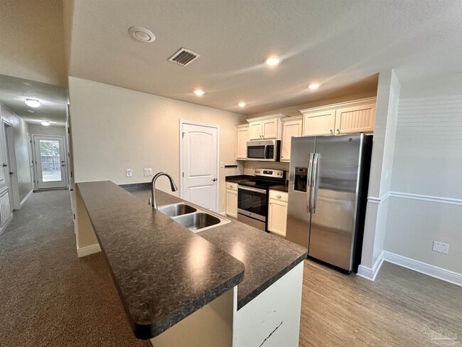 Photo - 13 Elegans Ave