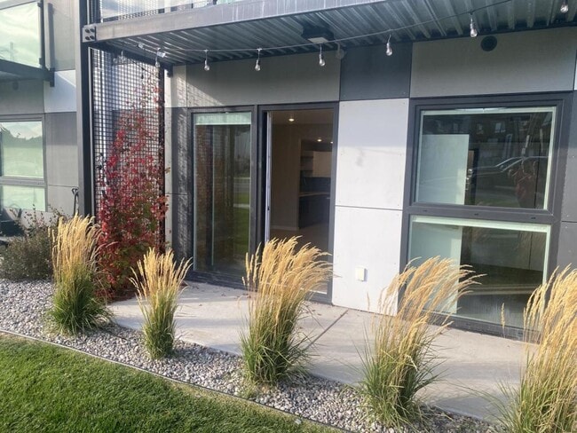 Photo - 476 Enterprise Blvd