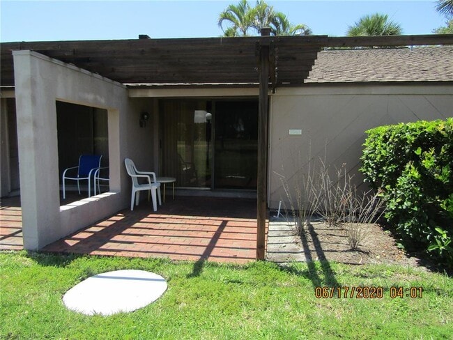 Building Photo - 3553 Longmeadow Unit 27