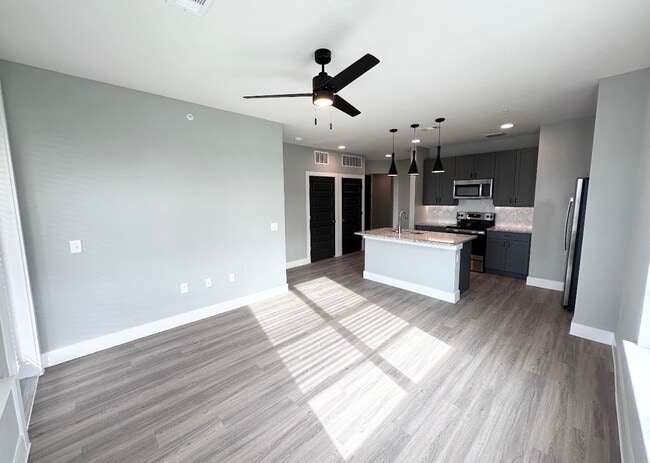 Photo - 5005 E Parmer Ln