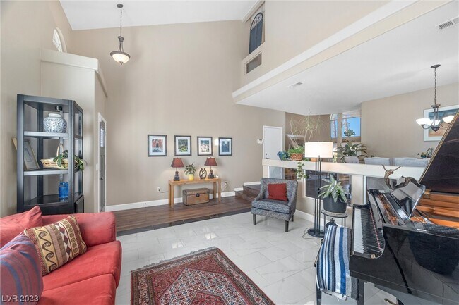 Photo - 3824 Sunking St