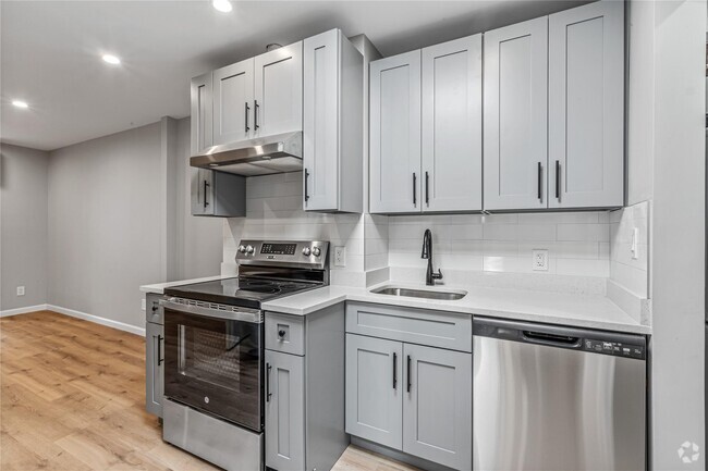 Building Photo - 24-42-42 43rd St Unit 2 Rental