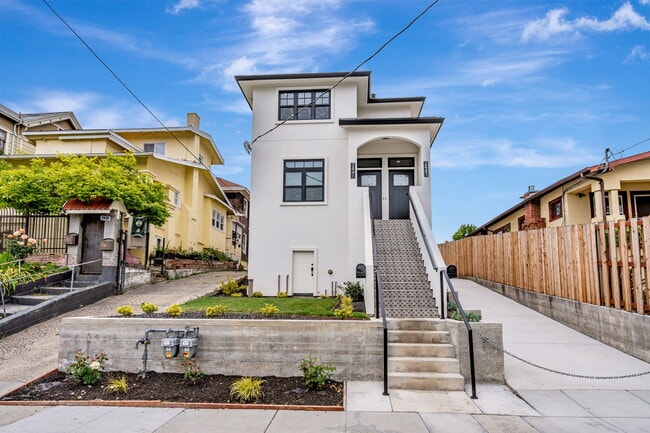 Photo - 2443 13th Ave Townhome
