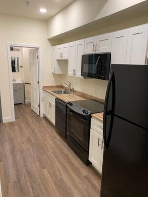 308 Main St Unit 5