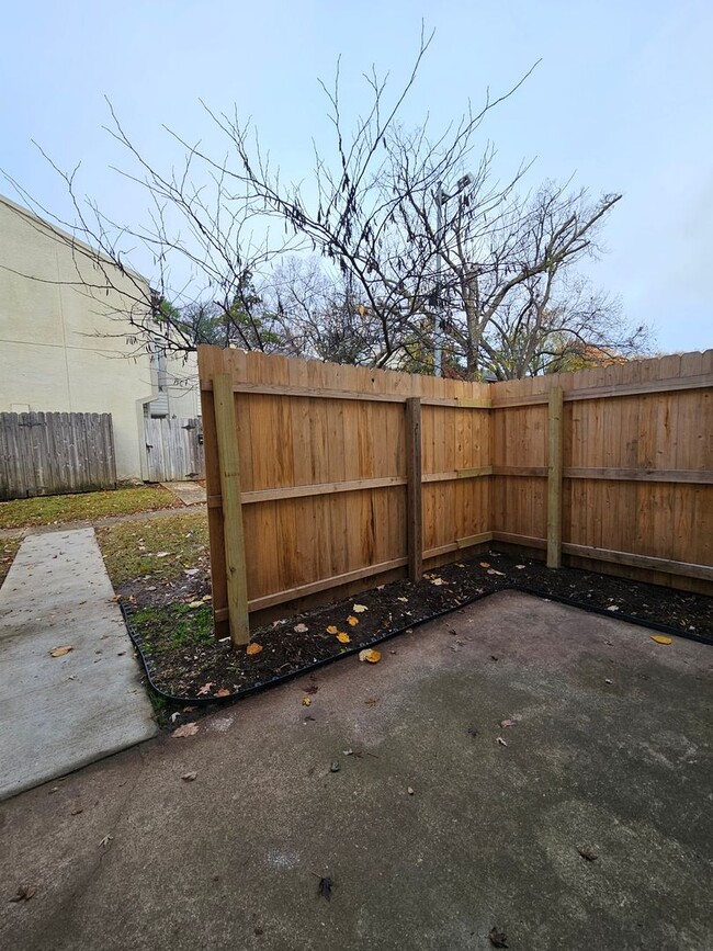 Photo - (1) Bed/(1.5) Bath Cardinal Creek Condo Avail NOW!