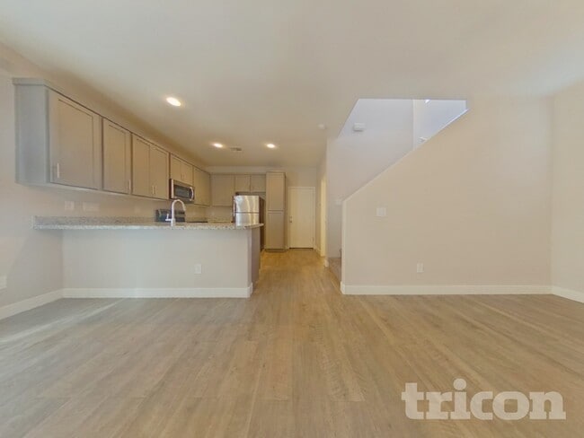 Photo - 2929 N 28th St