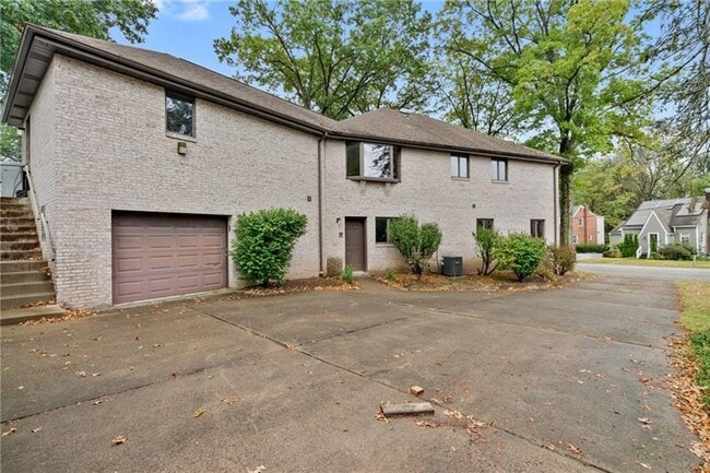 Photo - 1301 Grandview Ave