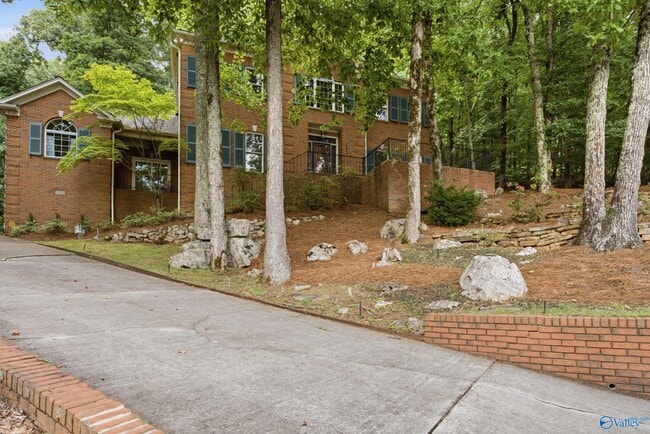 Building Photo - 2276 Governors Bend Rd SE