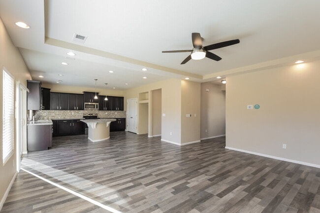 Photo - 10558 Worchester St